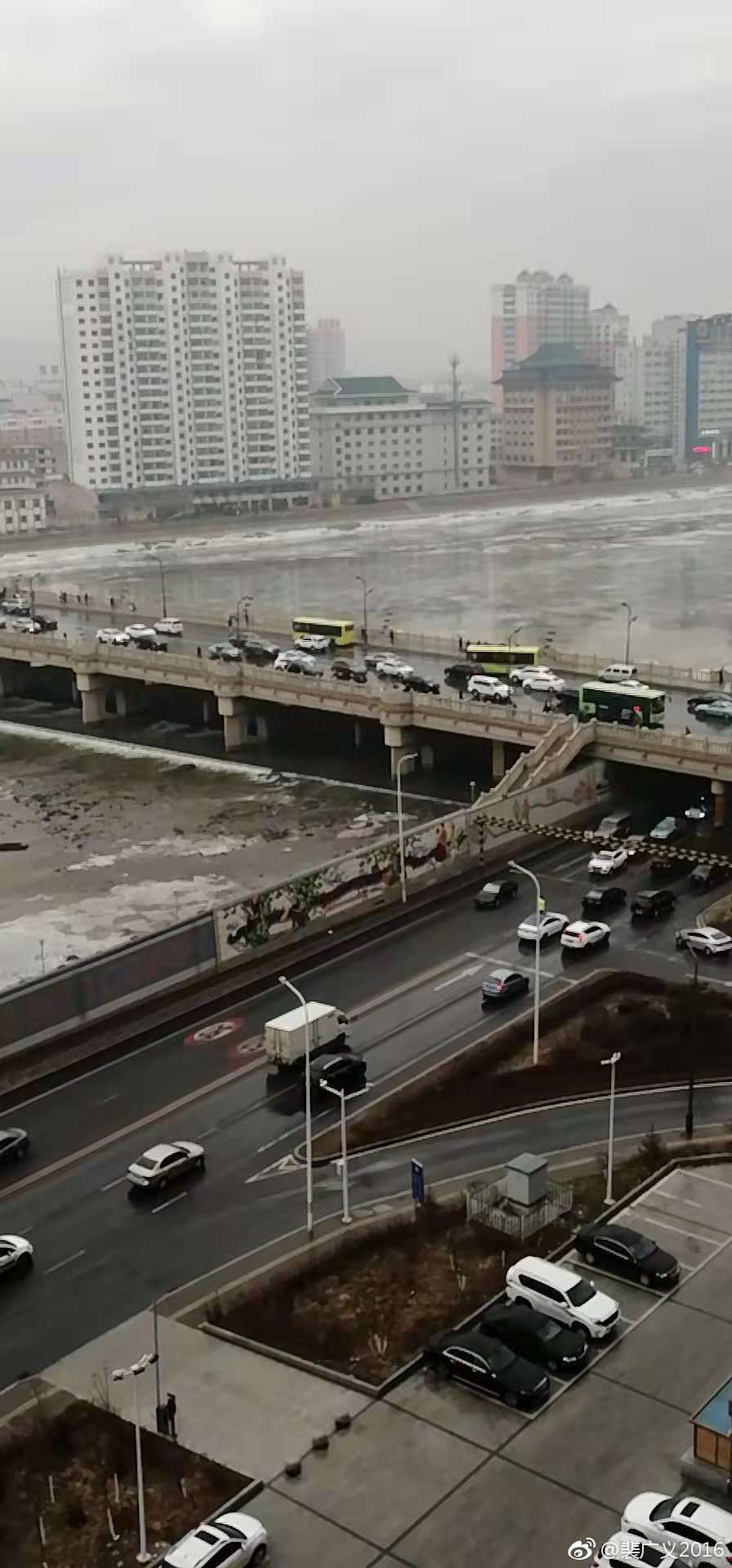 延吉市下冰雨 公交停運機場關閉