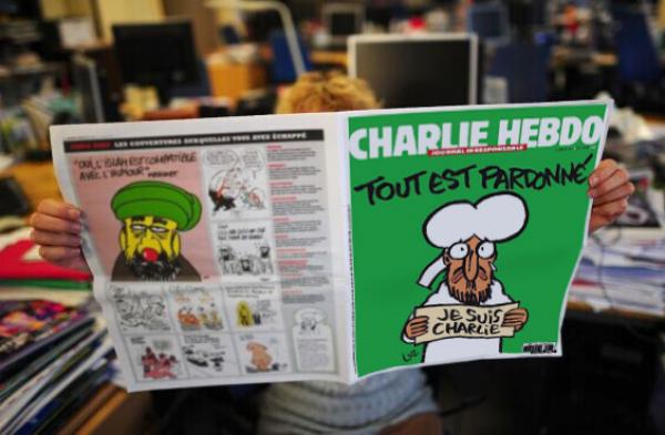 恐怖组织扬言"严厉报复"法国《查理周刊》新封面