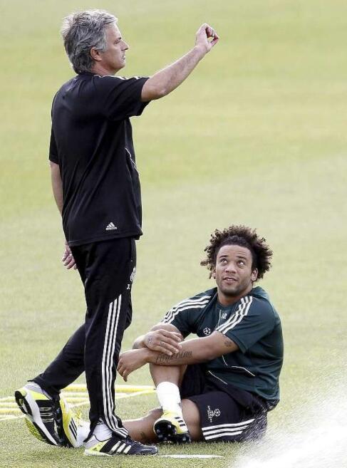 马塞洛:齐祖和穆帅在皇马的区别是冠军数量 马塞洛:齐祖和穆帅在皇马的区别是冠军数量