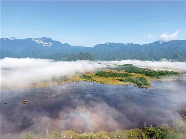 神農架大九湖460余戶村民“搬”進幸福生活_fororder_02