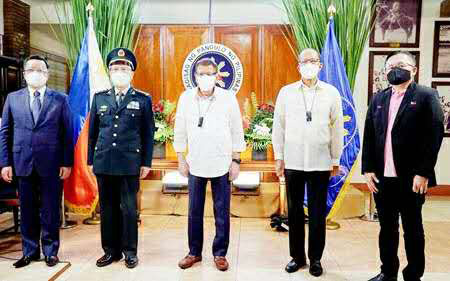 Pangmatagalang kapayapaan at katatagan sa South China Sea, binigyang-halaga ni Pangulong Duterte at Ministro ng Tanggulang Bansa ng Tsina