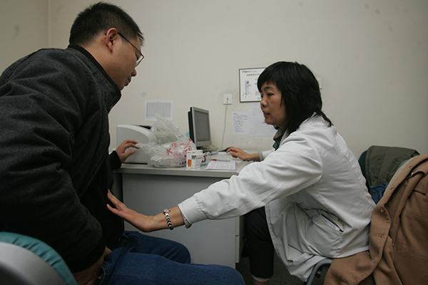 [新春走基层]"苦中作乐"的医务工作者-国际在线