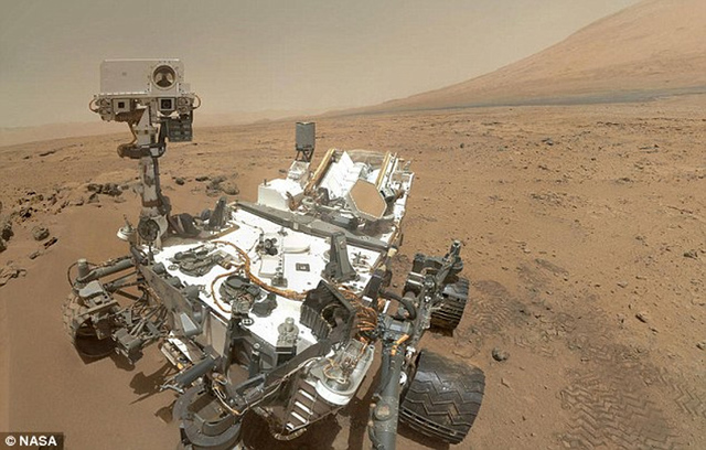 NASA火星照片现人形阴影引热议