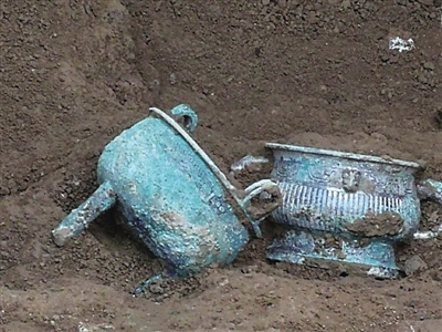 【中首 陜西】陜西寶雞旭光墓地出土罕見金製品和青銅器