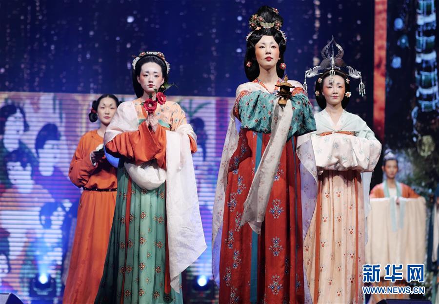 香港：“绝色敦煌之夜”绽放香江