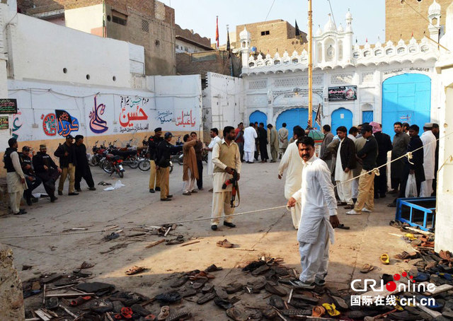 巴基斯坦一清真寺遭爆炸袭击 54人死亡