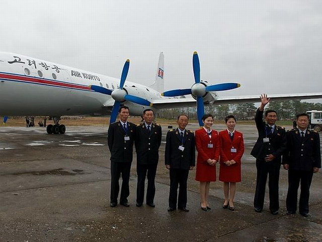 西方游客体验朝鲜航空：充满怀旧感