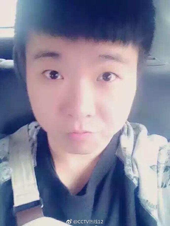 四川震后网友寻人 实习女大学生失联