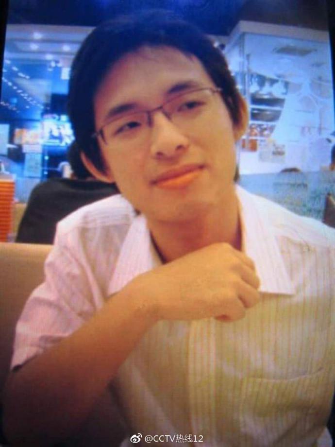 四川震后网友寻人 实习女大学生失联