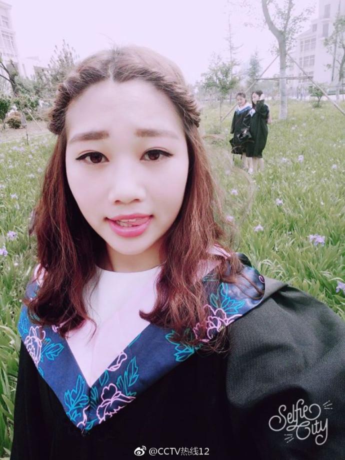 四川震后网友寻人 实习女大学生失联