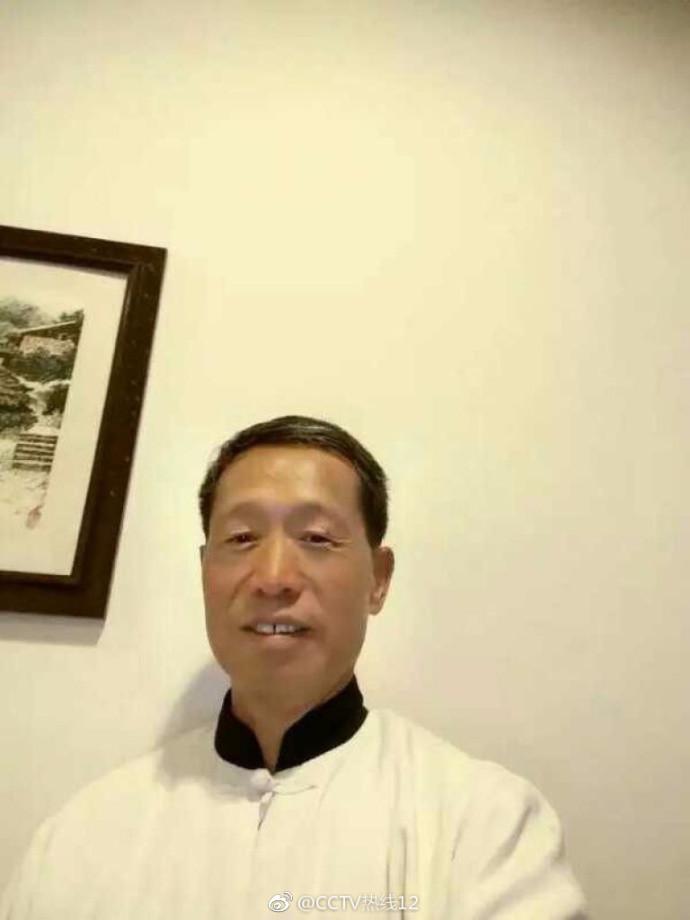 四川震后网友寻人 实习女大学生失联