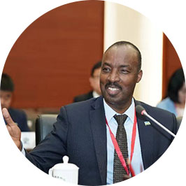 卢旺达驻华大使馆特命全权大使查尔斯·卡勇加