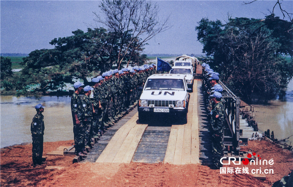 中國軍隊參加聯合國維和行動30年之二：忠誠使命_fororder_2-2