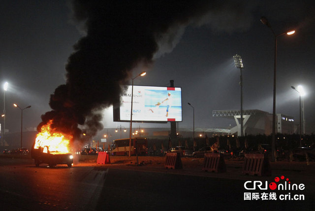 埃及开罗爆发足球惨案 致至少25人死亡