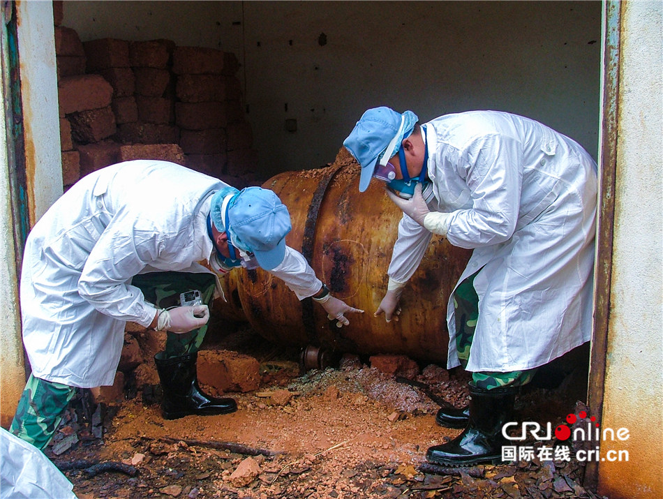 中國軍隊參加聯合國維和行動30年之三:人道關懷_fororder_3-9