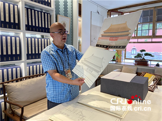 抗日战火中的北京城中轴线建筑测绘图集——一份镌刻在图纸上的家国情怀_fororder_图1 故宫出版社宫廷历史编辑室主任王志伟介绍图集