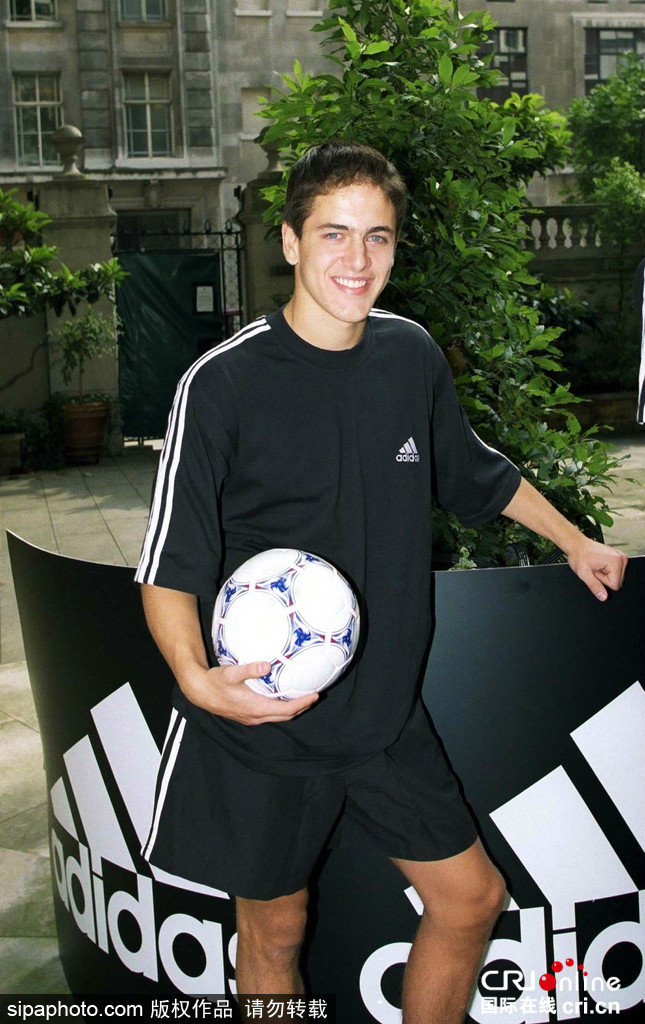 乔科尔宣布退役回顾英格兰中场魔术师生涯