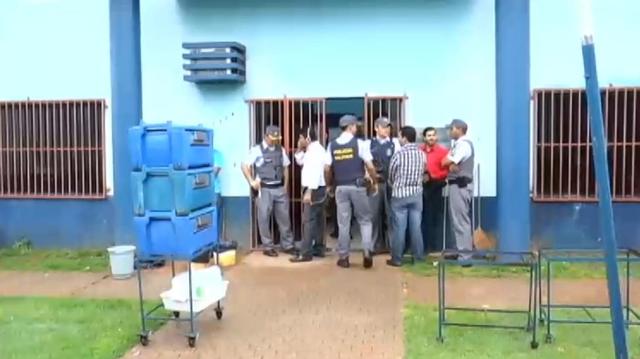 巴西3名女囚色诱狱警 灌酒下药后成功越狱