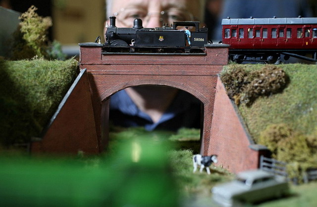 火车模型重现英国铁路变迁史