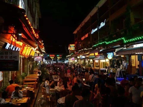 Kehidupan Malam di Guilin