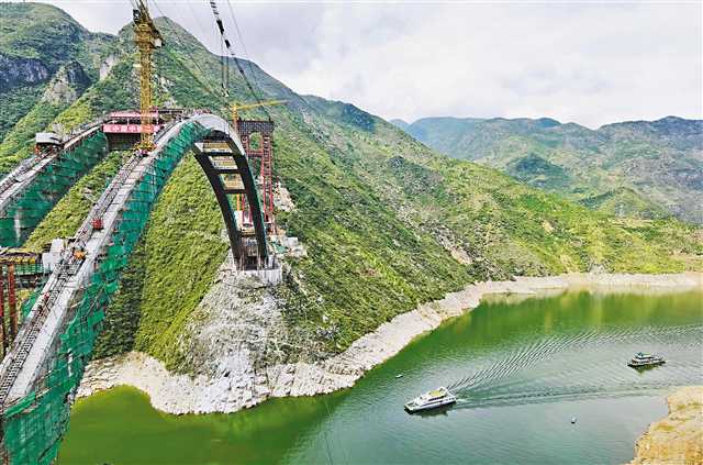 【城市远洋】重庆巫山大宁河双线大桥进入吊装施工阶段