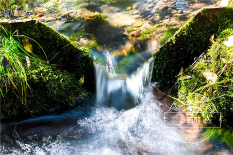 中国第一矿泉城 老百姓“喝出来”的幸福感