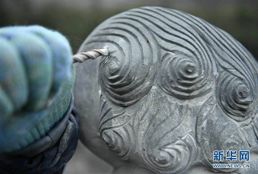 湖北宣恩：土家“岩匠”——精雕细琢出美石