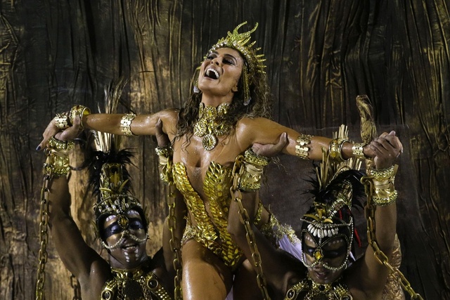 巴西狂歡節持續 熱辣桑巴舞引爆城市