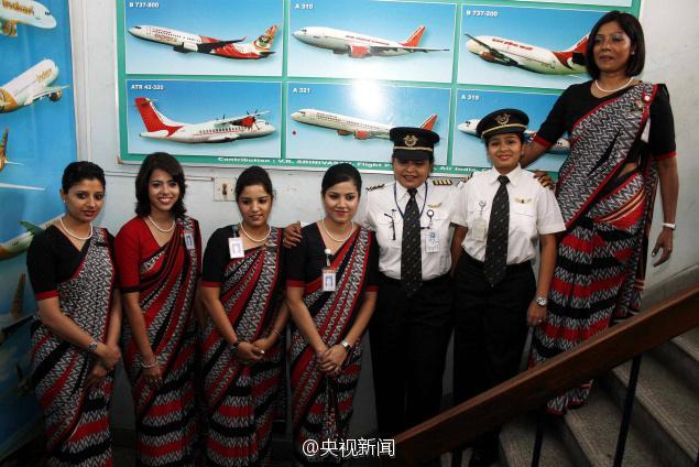 印度空姐青黄不接 58至60岁“空妈”被返聘上岗