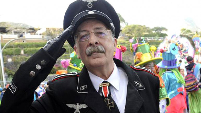 西班牙一市議員穿納粹軍服參加狂歡節引爭議