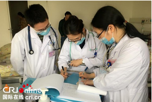 （供稿 公益圖文 CHINANEWS帶圖列表 移動版）4名西藏先天性心臟病患兒即將康復出院