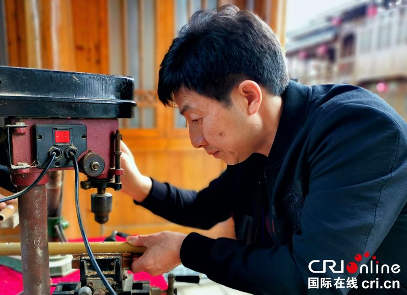 贵州玉屏：萧笛制作技艺传承人比拼“工匠精神”（组图）