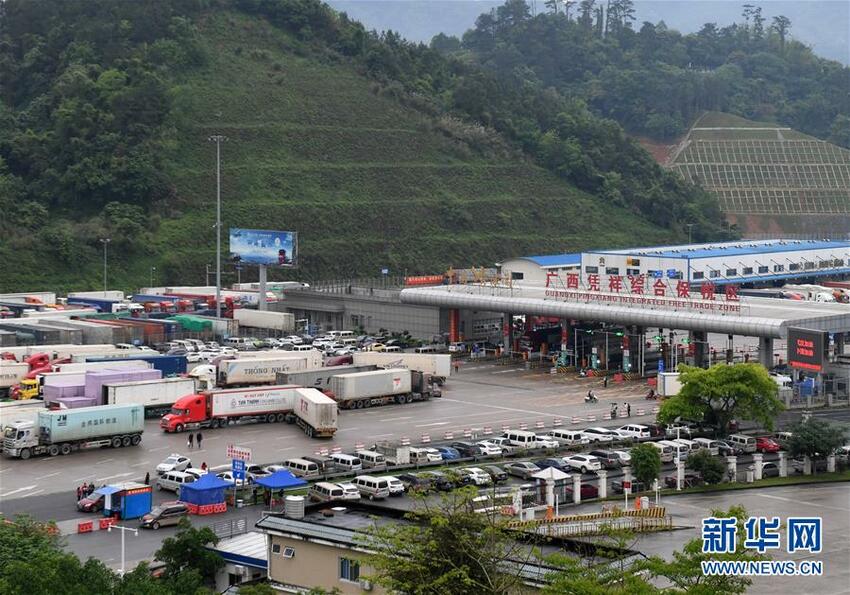 Kerja Sama Ekonomi Tiongkok-ASEAN Masuki Periode Emas_fororder_asean15