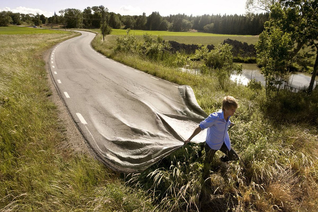 瑞典摄影师创作"扭曲现实" 如魔幻大片