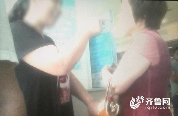 【社会广角（图片+摘要）】【走遍山东-临沂】临沂：医托演”双簧“ 赚人头费 月入三千