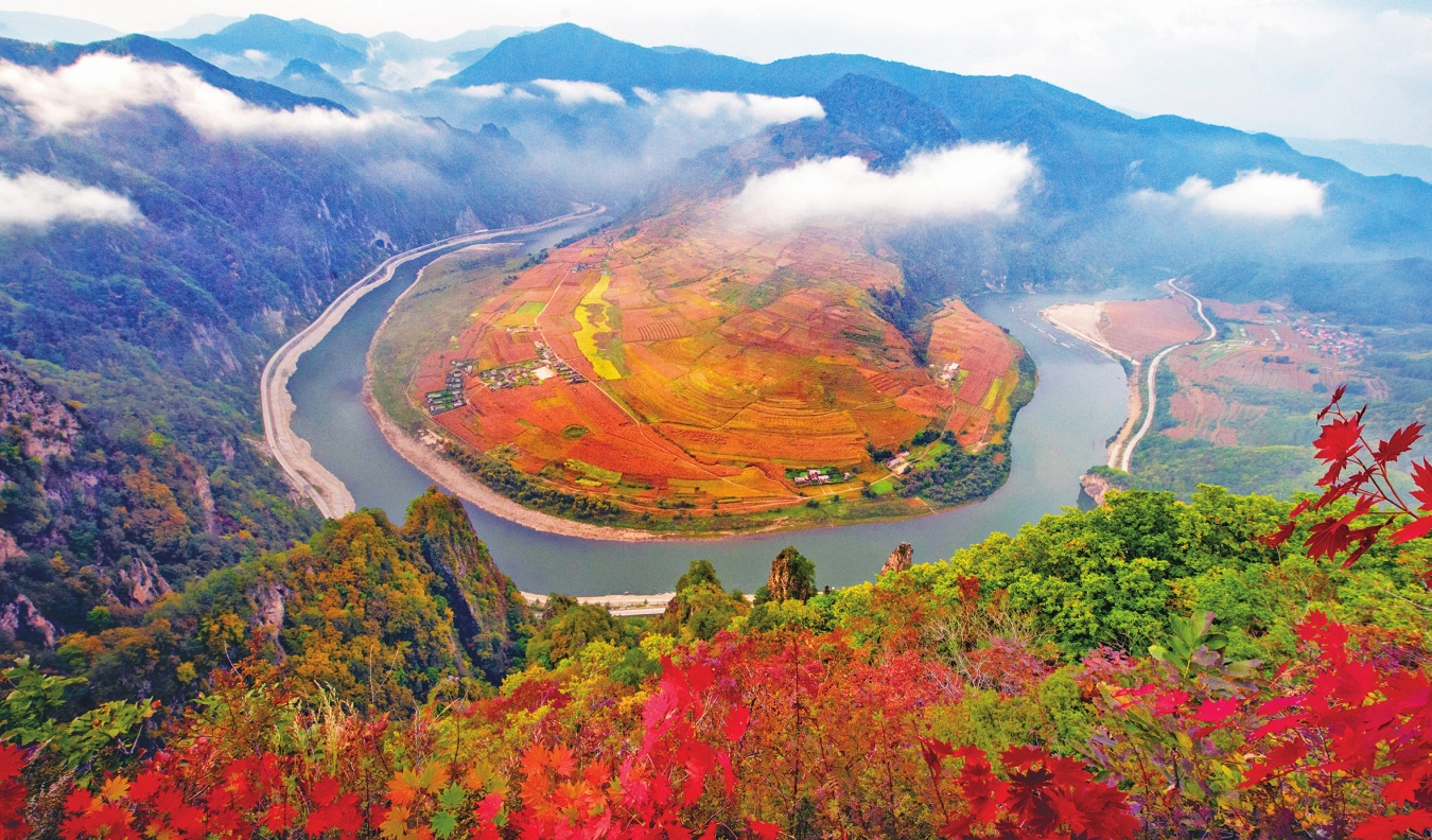 白山市：逐秋賞紅慶豐收