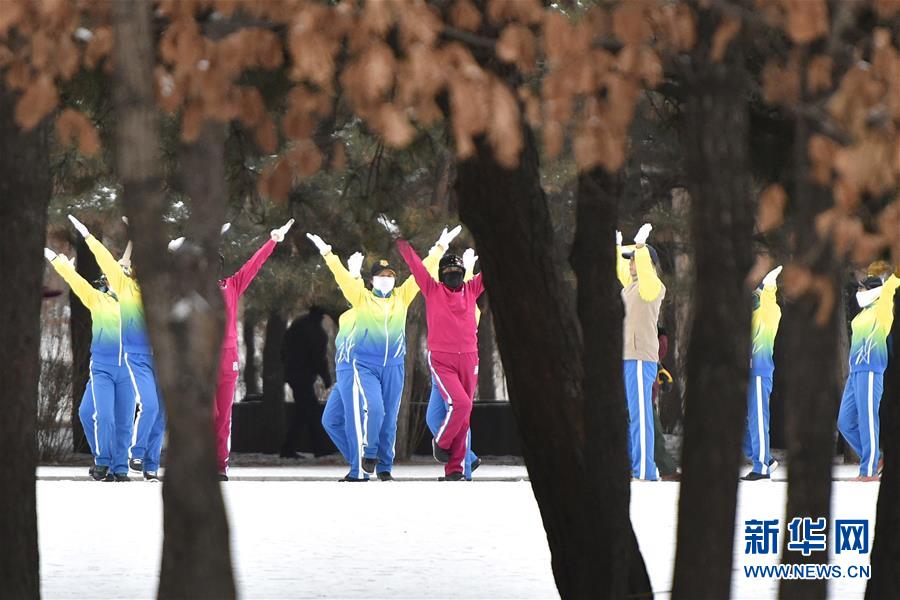 沈阳：雪霁晨起