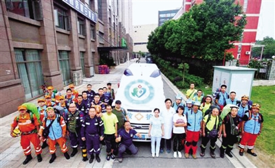 【河南在线列表】河南省应急救援协会、洛阳神鹰救援队已到震区展开搜救工作