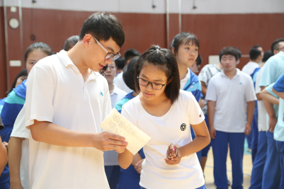 北京大峪中学全力备战高考 入境教育活动受追捧