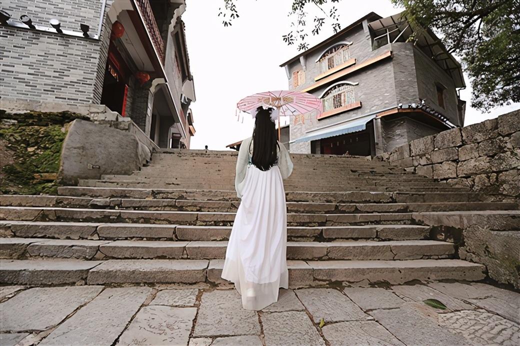 鹿寨：一个仙人牧鹿的地方 ——写在柳州市第三届文化旅游产业发展大会举办之时 - 国际在线移动版