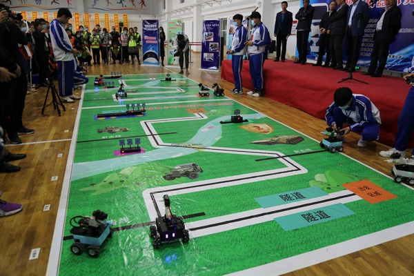 龙江县举办2020年“中粮杯”智能机器人竞赛