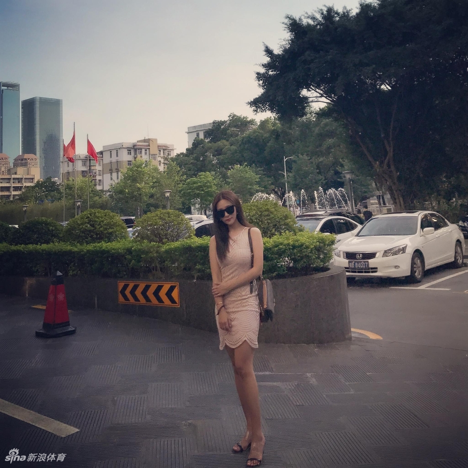 她是中国联赛最红啦啦队女郎! 她是中国联赛最红啦啦队女郎!