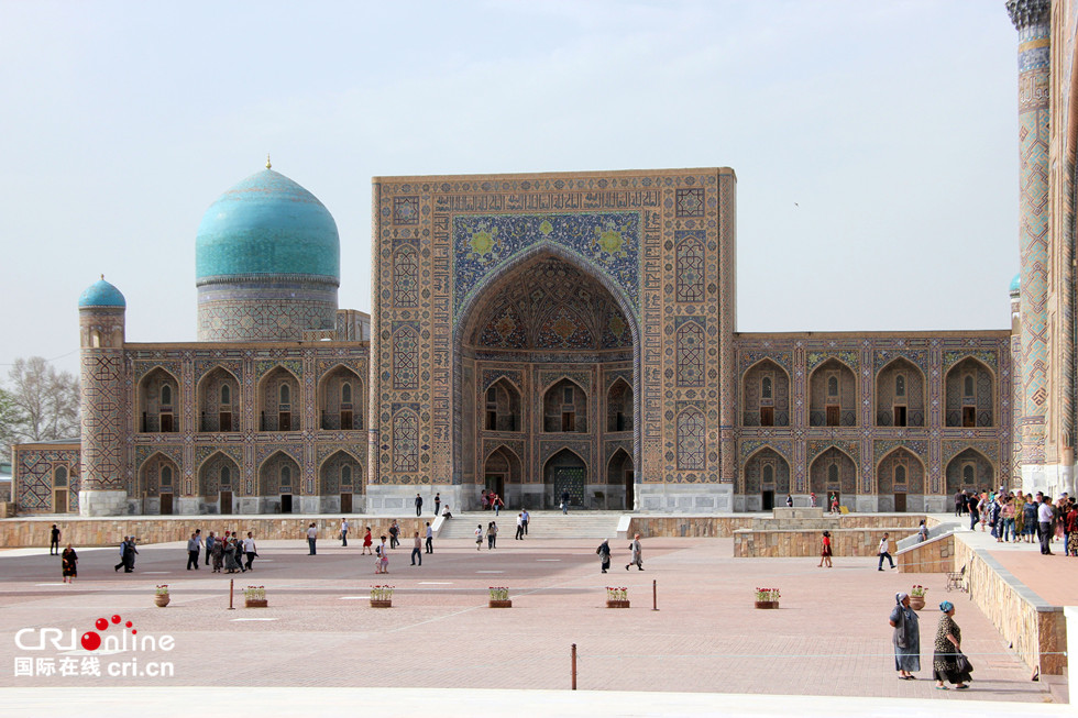 图片默认标题_fororder_00041-撒马尔罕著名的列基斯坦广场-德国-Helmut Matt_副本