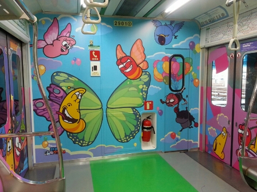 “Lavar地铁”内部装饰画(网页截图)