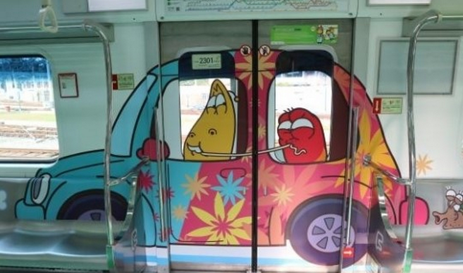 “Lavar地铁”内部装饰画(网页截图)