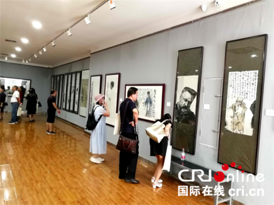 “马河声书画展”在西安雁塔美术馆开幕 展出作品50余件