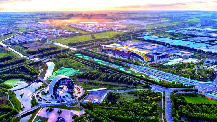 汽开区风华十五载 长春国际汽车城风景这边独好