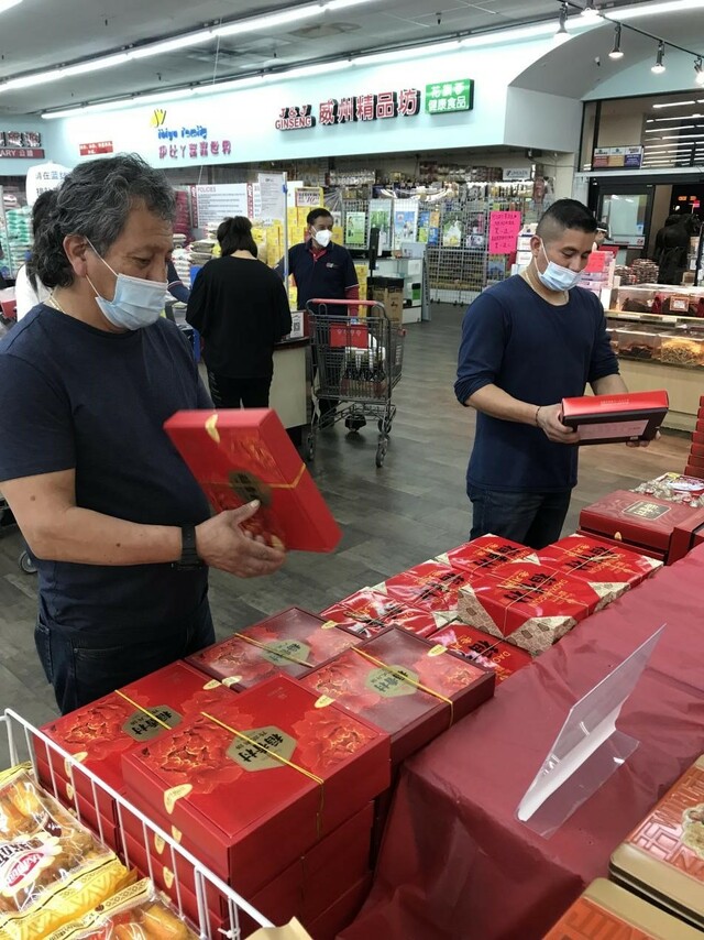 稻香村等月饼品牌走出国门 彰显中国饮食文化影响力