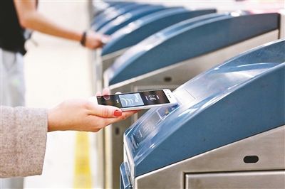 北京地鐵全線支持刷手機乘車 刷卡過程無需上網