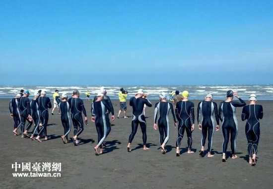两岸泳健新竹联合海训。(湖南省台办供图)